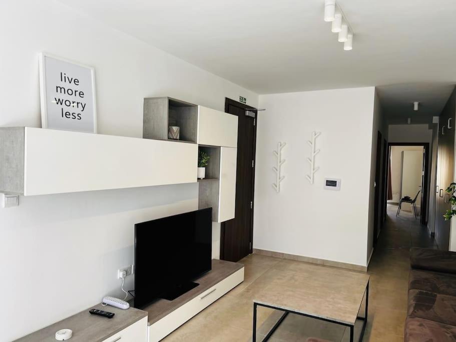 Sliema, Apt7, Stylish 2 Bedroom Apartment With Parking Esterno foto